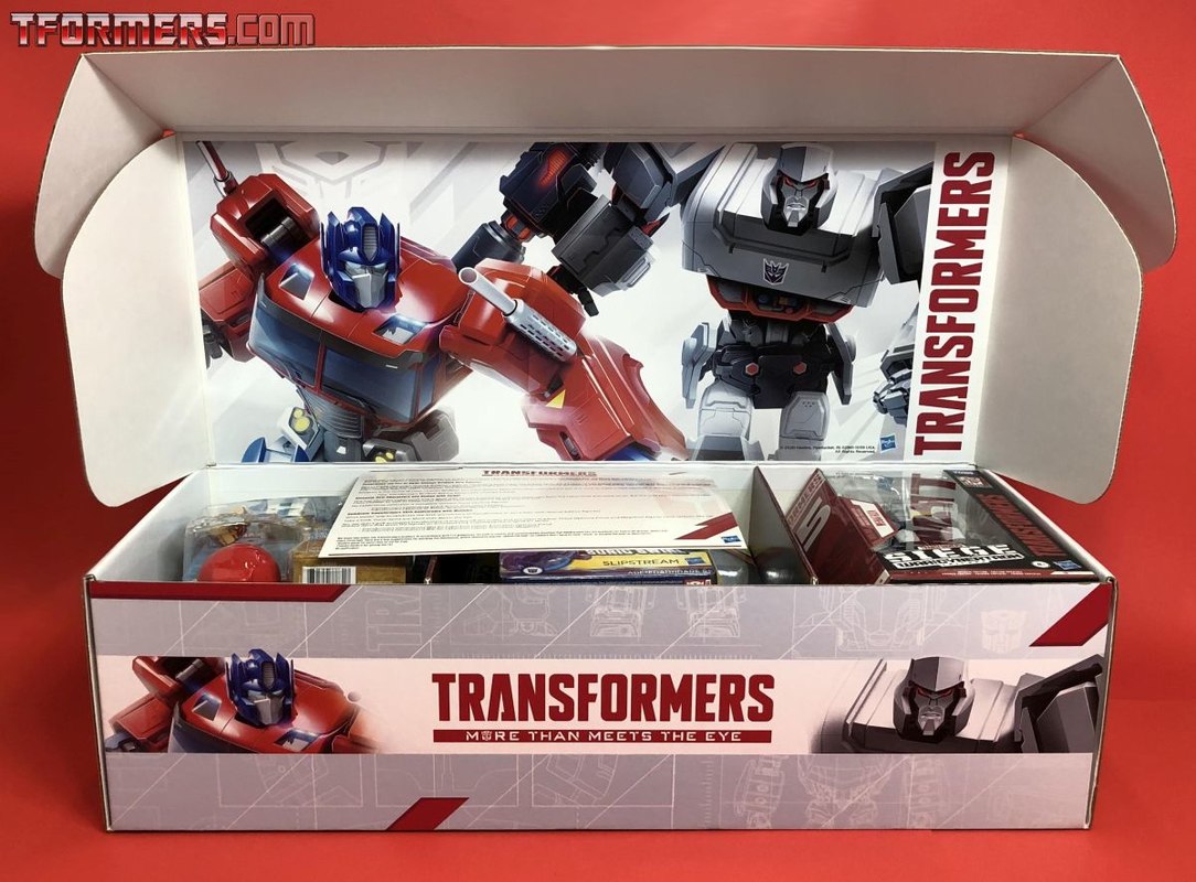 Transformers More Than Meets the Eye 35th Anniversary Retail